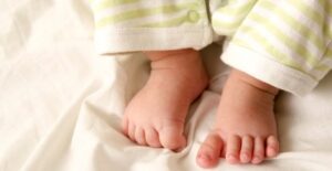 Hukum menyimpan tali pusar bayi